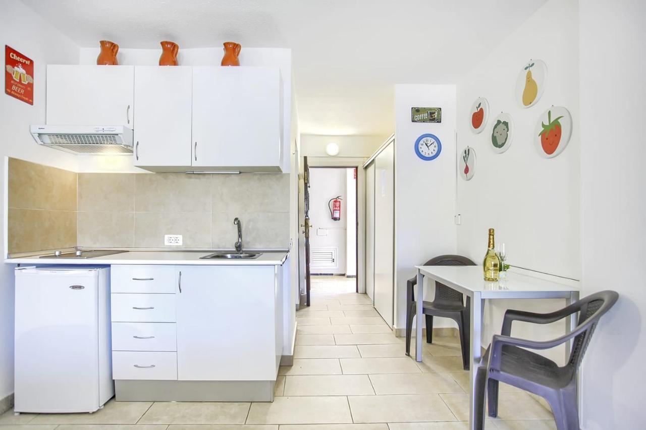 Studio Eldorado In Playa De Las Americas Near The Beach Arona  Buitenkant foto